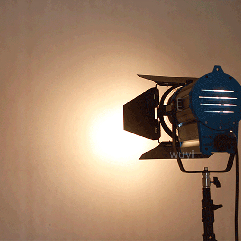 Lampu Studio Fresnel Profesion - Lighting Effect In Photography ulasan dan harga